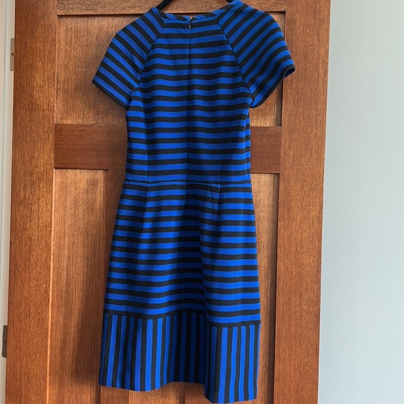 Banana Republic Striped Body Con Dress 8 - Picture 3 of 4